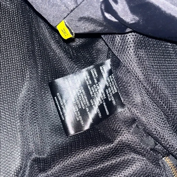 Scorpion exo get stung Women's Black Leather Jacket - Picture 7 of 9